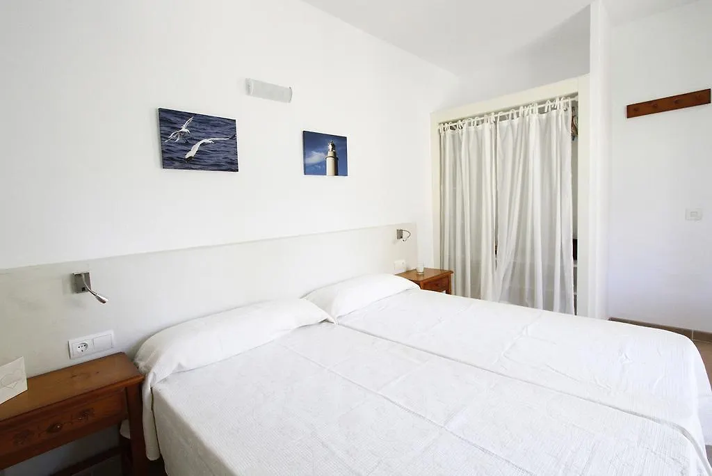 בית כפרי בית הארחה אס פוחולס 	Vivendes Adelina - Escapada Formentera